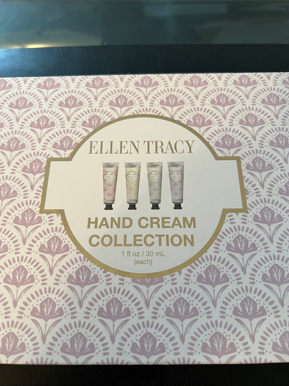 ELLEN TRACY HAND CREAM COLLECTION - Picture 8 of 8